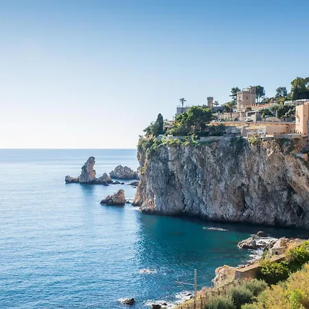 Casa Larunchi Giardini Naxos