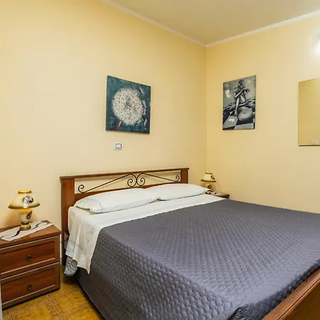 Apartment Casa Larunchi Giardini Naxos