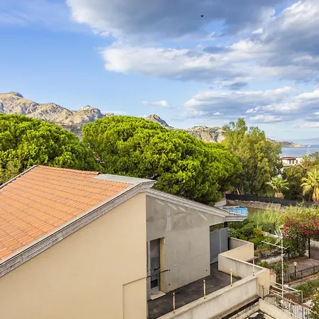Apartment Casa Larunchi Giardini Naxos